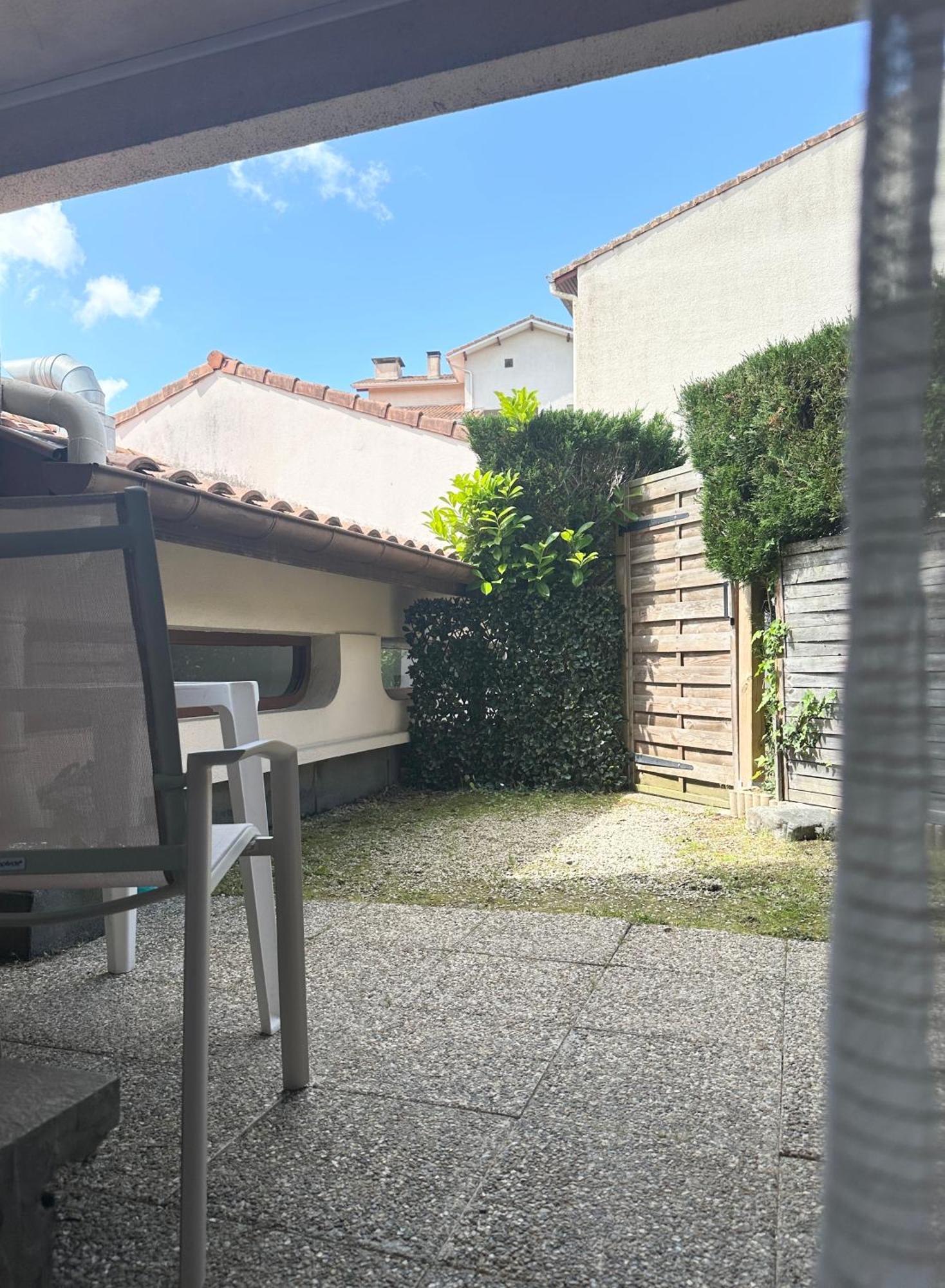 Studio Avec Espace Exterieur Privatif - Dax Esterno foto